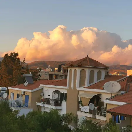 Galatex Beachfront 1st Line Sea View Suites - Location Peaceful Place Séjour chez l'habitant Limassol