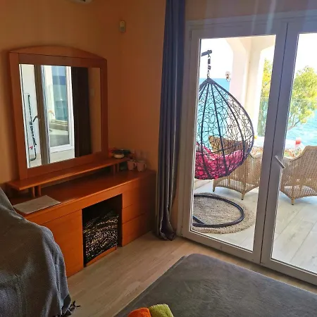 Séjour chez l'habitant Galatex Beachfront 1st Line Sea View Suites - Location Peaceful Place *