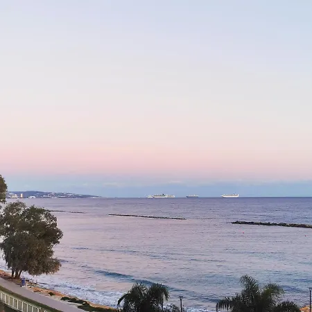 Galatex Beachfront 1st Line Sea View Suites - Location Peaceful Place Séjour chez l'habitant *