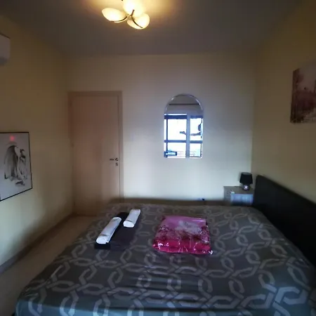 Galatex Beachfront 1st Line Sea View Suites - Location Peaceful Place Séjour chez l'habitant Limassol