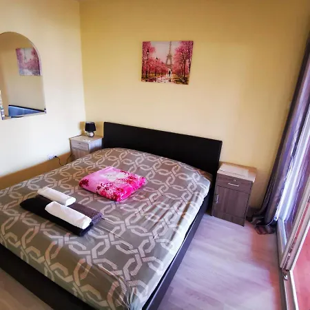 Galatex Beachfront 1st Line Sea View Suites - Location Peaceful Place Séjour chez l'habitant Limassol